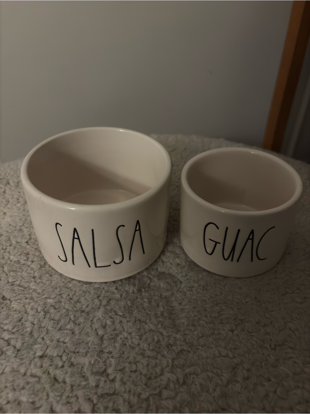 Rae Dunn salsa and guac bowl set